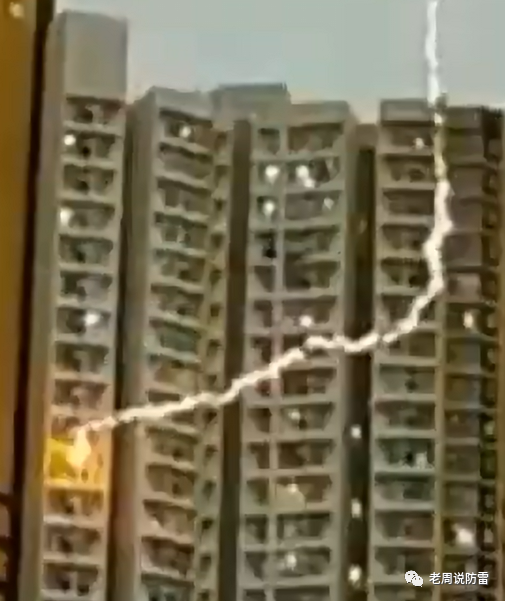 香港屯門某大廈遭受側(cè)擊雷事件的理論分析